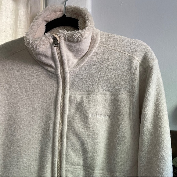 Patagonia Reversible Synchilla Fuzzy Teddy Jacket - Picture 3 of 17